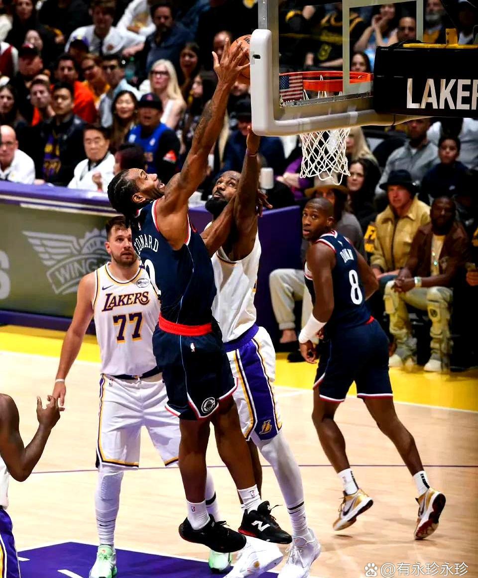 关于快船队再遇连败,战绩跌至西部第六位的信息 关于快船队再遇连败,战绩跌至西部第六位的信息