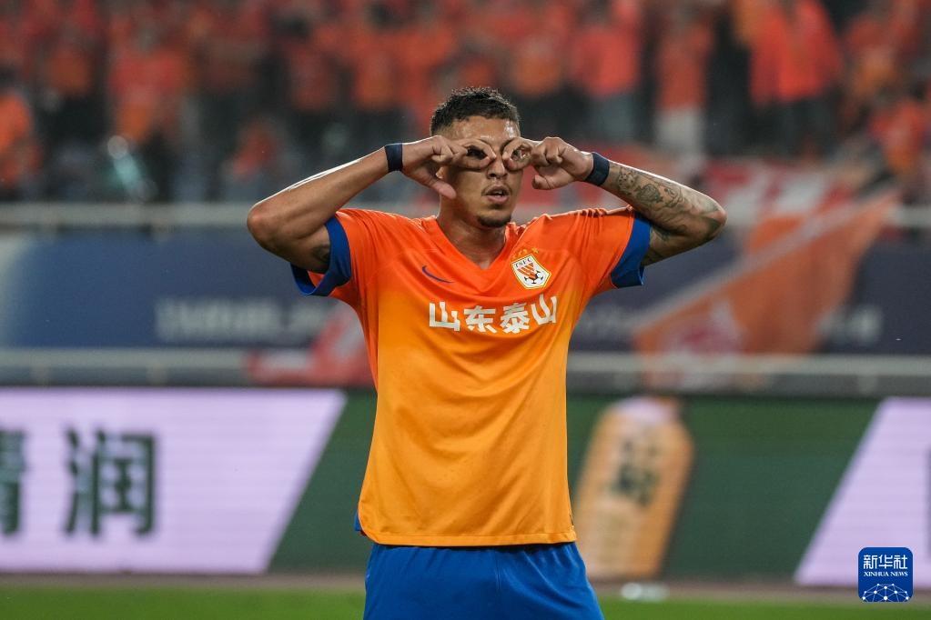 鲁能球员个人技巧助其不断进步的简单介绍