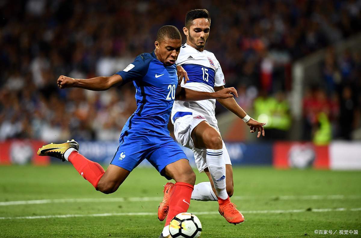 亚眠队在对阵里昂的比赛中获胜 亚眠队在对阵里昂的比赛中获胜