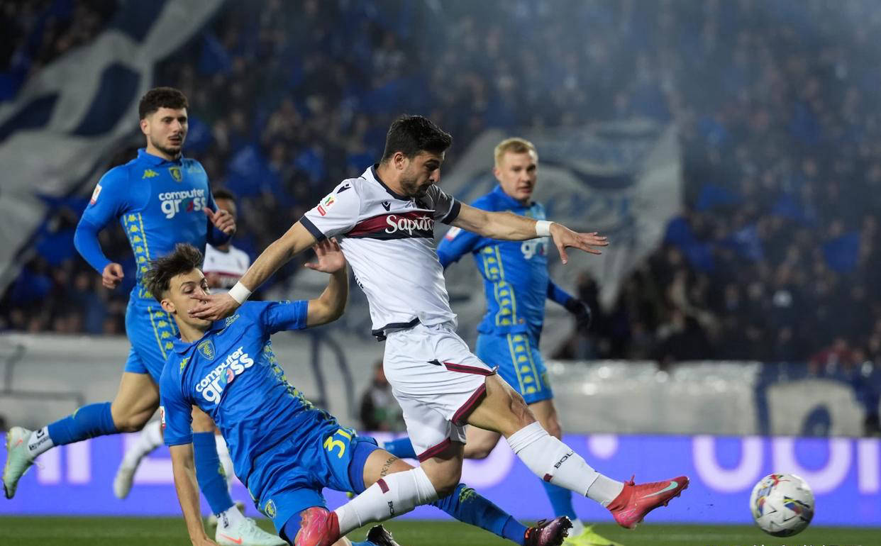 开云体育官网-意大利球队逆袭,赢得了重大比赛