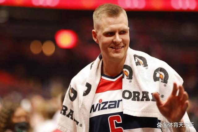 猛龙队前锋因伤缺席下场比赛