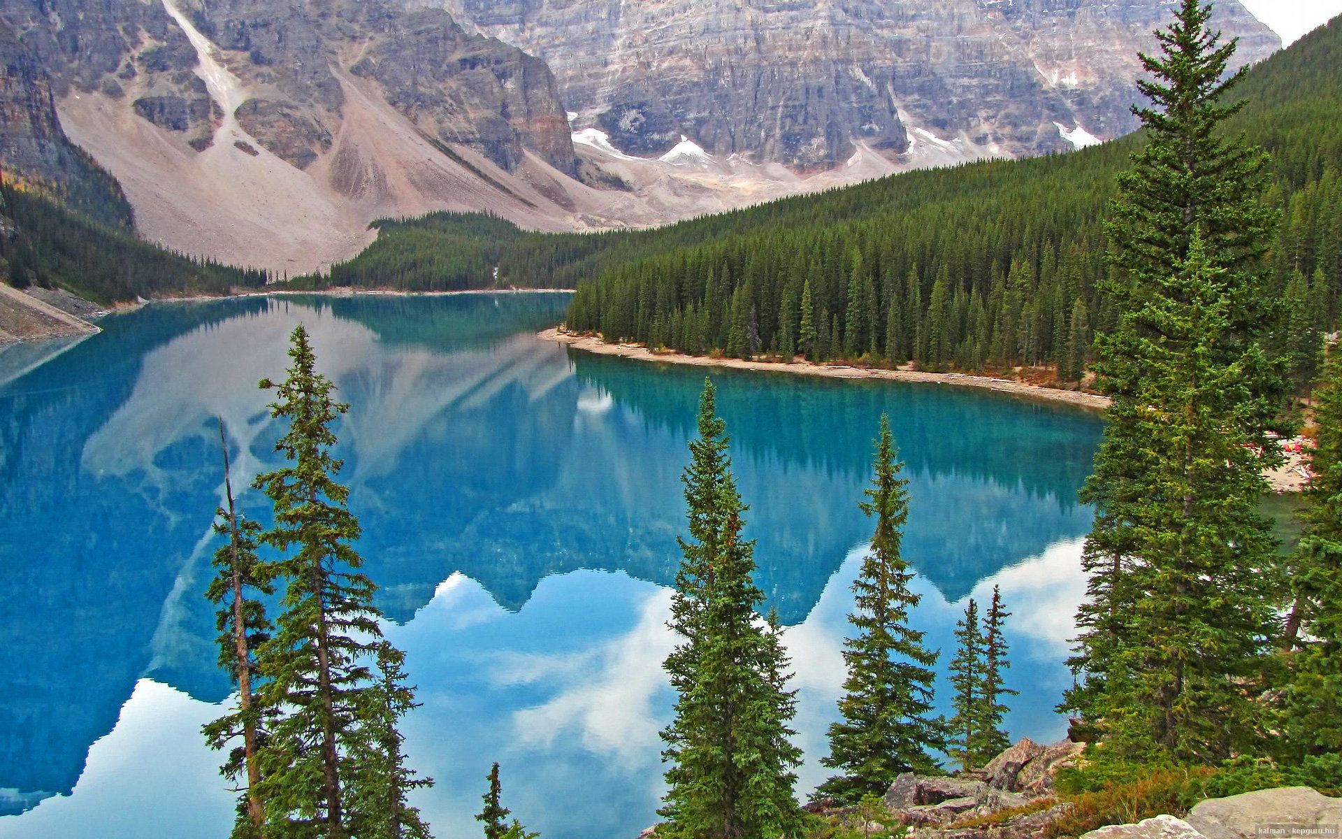 利拉德爆发对战森林狼铁壁，山西队友谊赛演绎篮球哲学碰撞