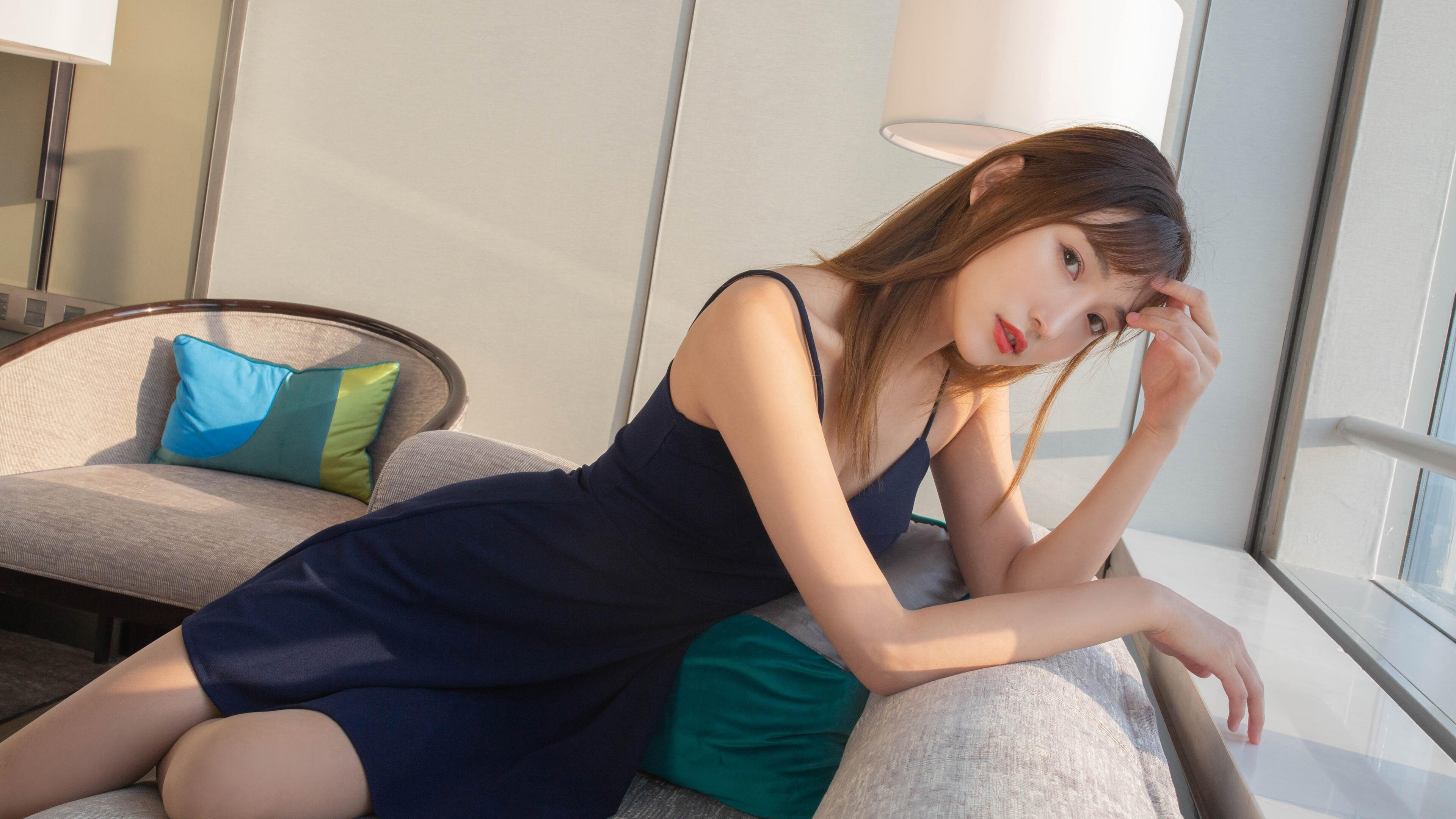 引擎轰鸣中的空中芭蕾，当浓眉化身街道赛之王