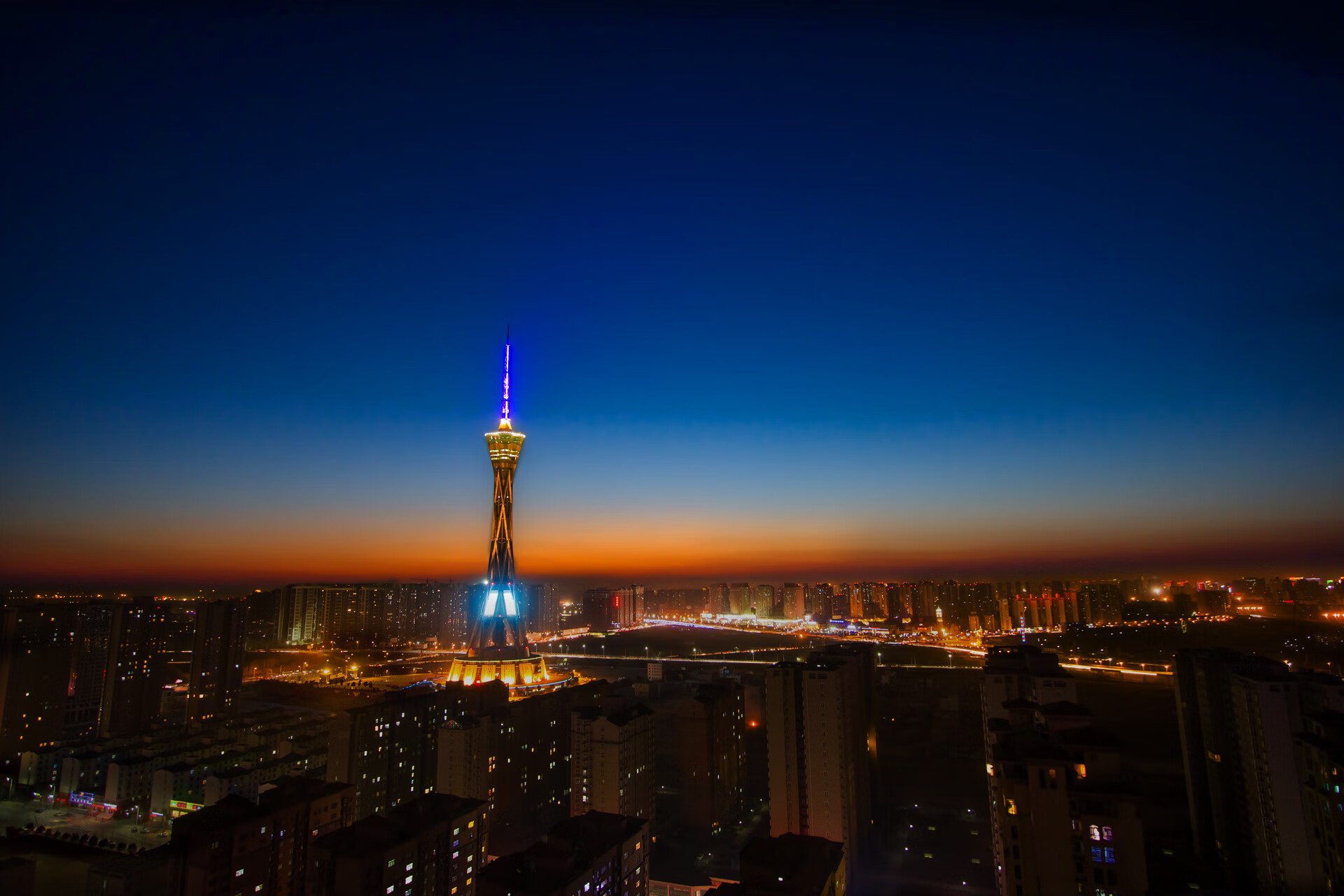 跨界对决，辽宁队轻取奇才，布克关键先生定乾坤