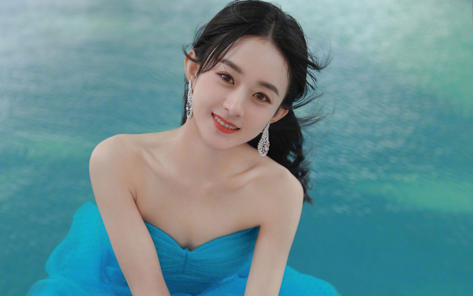 开云体育平台APP-足球之夜，皇家社会横扫尤文，拉什福德带队取胜创辉煌